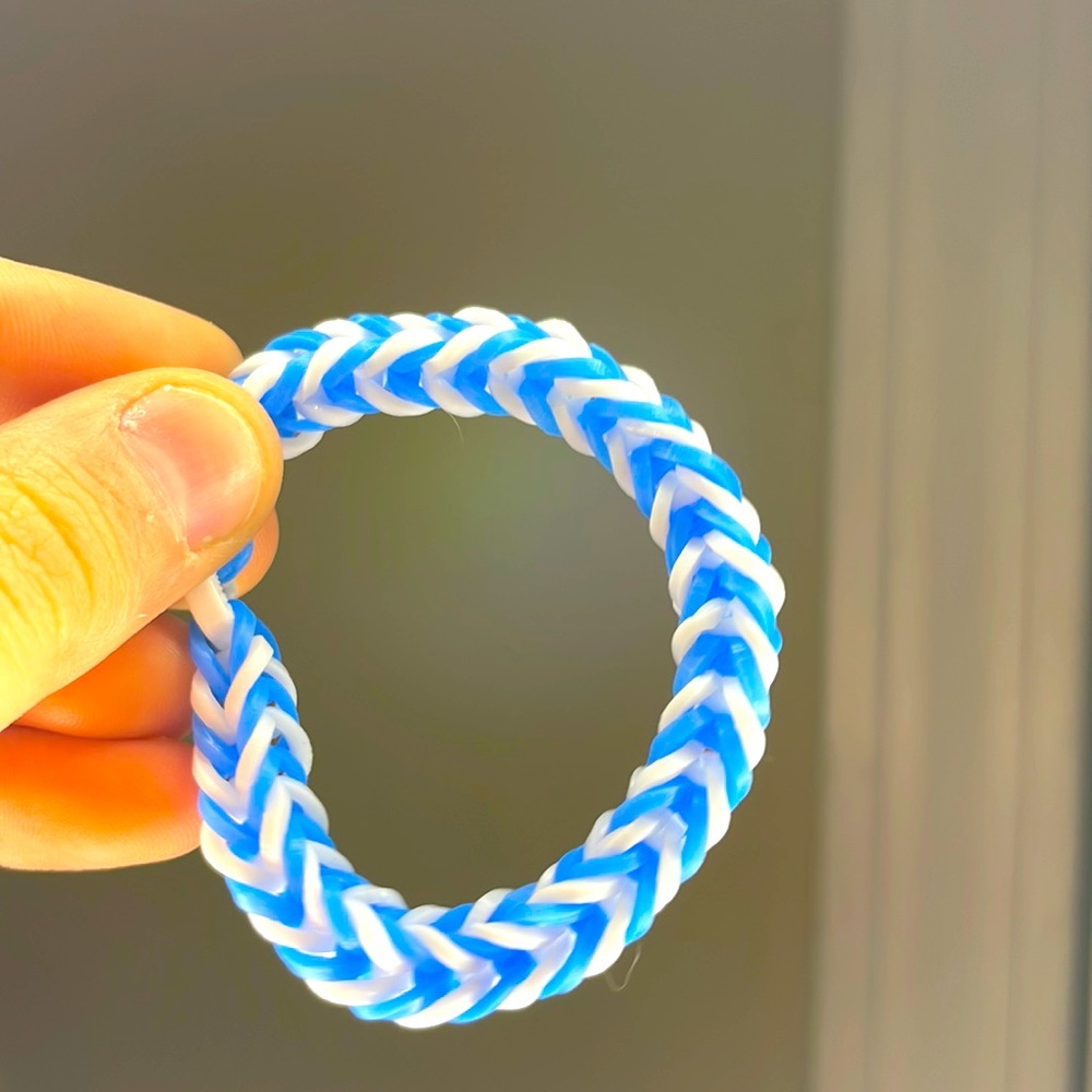 my business just started so can yall show some love